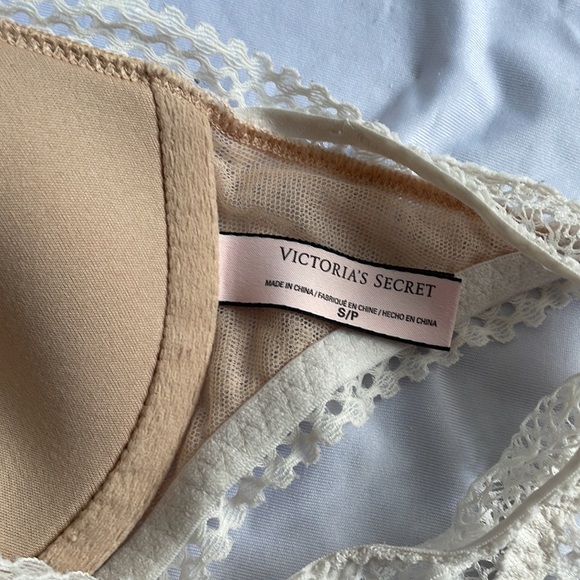 Victoria’s Secret Racer Back Bra Small - Picture 4 of 7